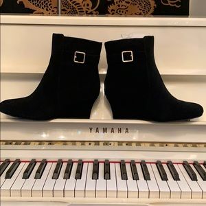 Cole Haan Waterproof Aimee suede boots size 8B